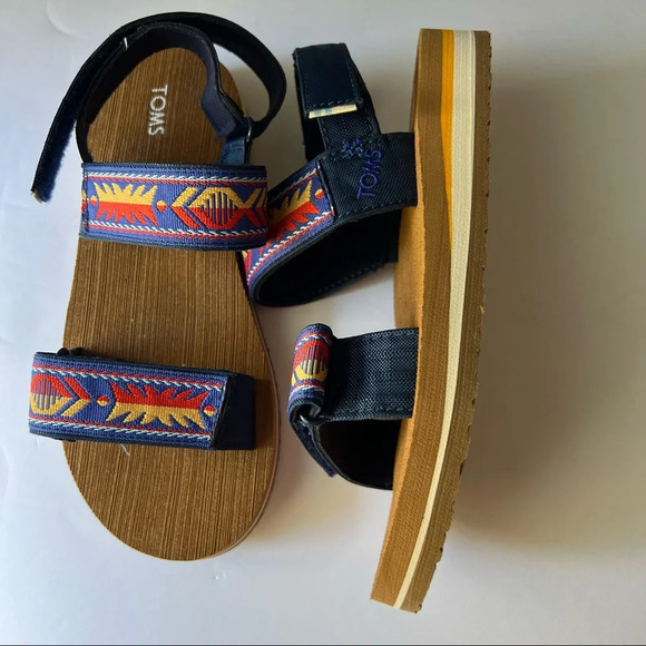 TOMS Navy Ray Patterned Velcro Sandals size US 1 - Picture 6 of 9
